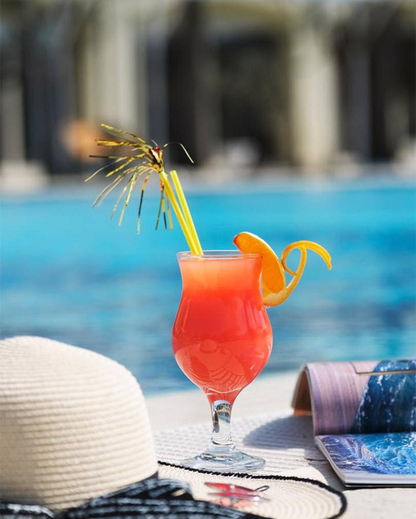 Sural Resort Three Lounge Bar List Card