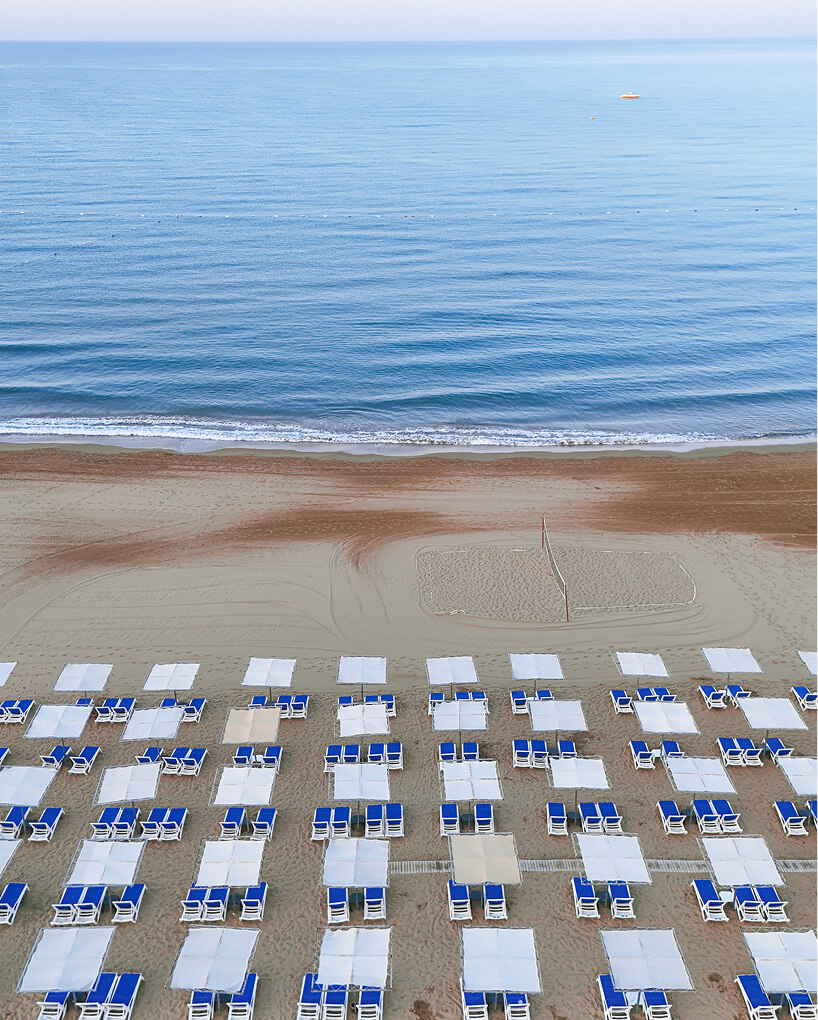 Strand Pool